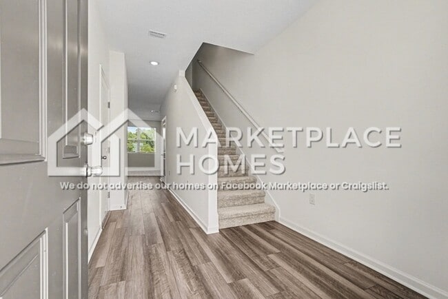 Photo - 11916 Sylvia St