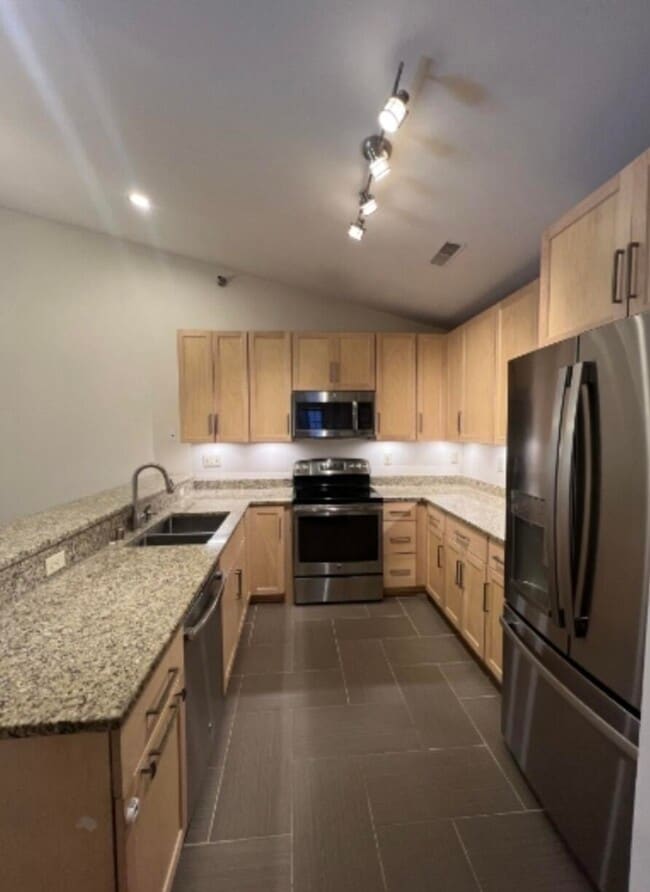 Photo - 18275 Brookfield Lake Dr