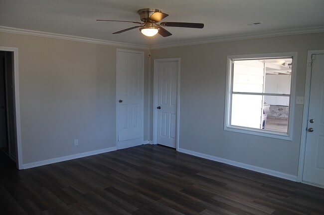 Photo - 4401 Nicholas Rd NW