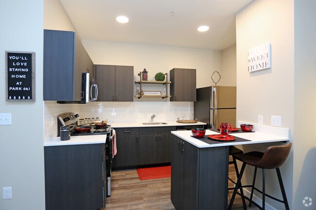 1BR, 1BA - 584 SF