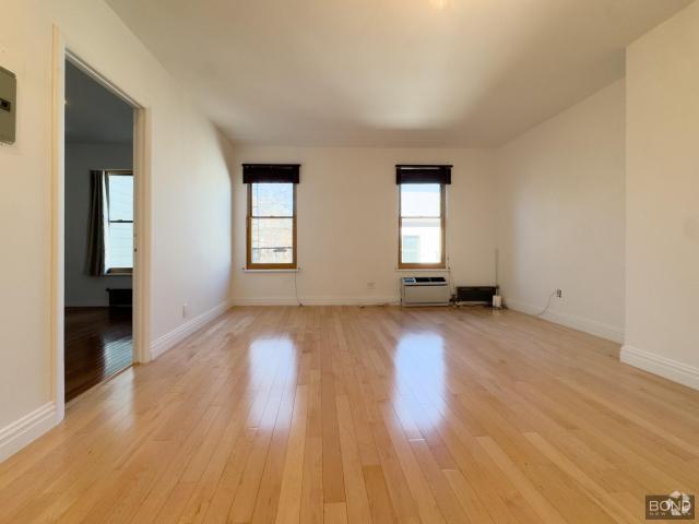 Building Photo - 1 bedroom in Brooklyn NY 11222 Unit 3R Rental