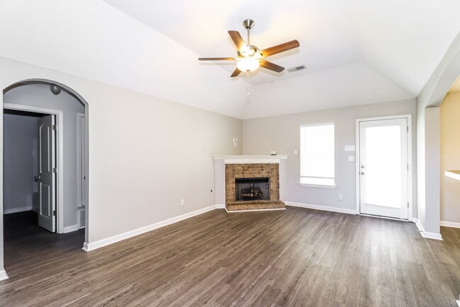 Photo - 1481 Lawson Dr