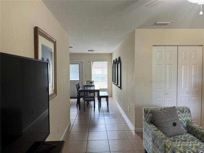 Photo - 5730 NE 33rd St