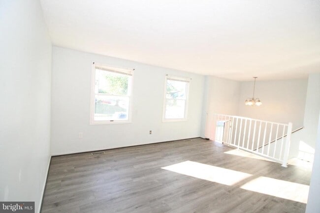 Photo - 1378 Rollinghouse Dr