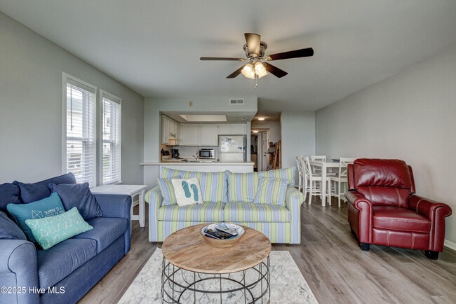 Photo - 918 N New River Dr Unit 211