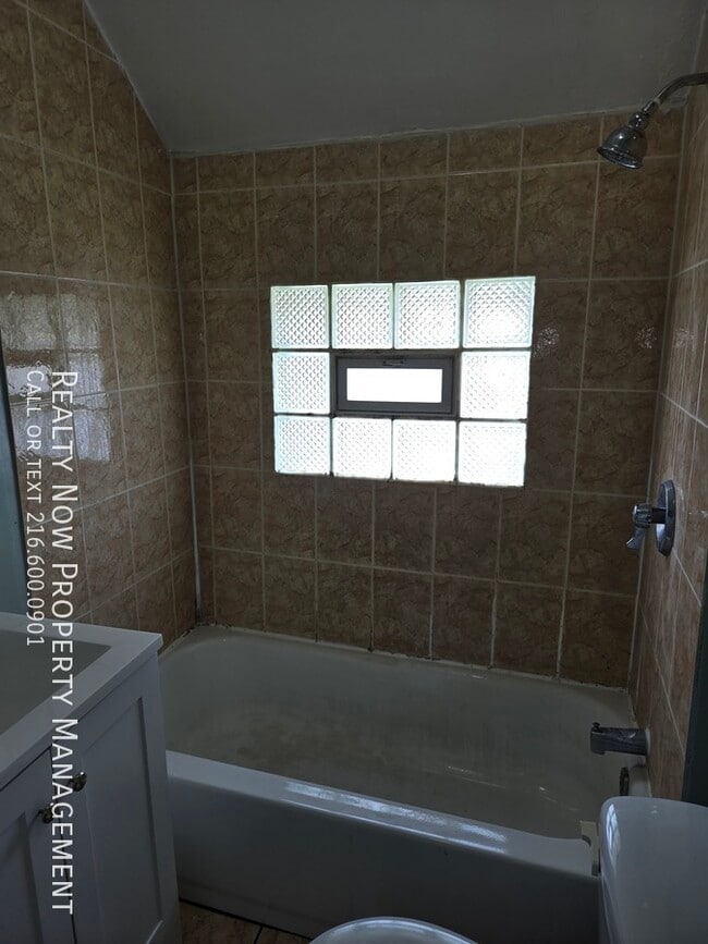 Photo - 3475 W 46th St Unit 2