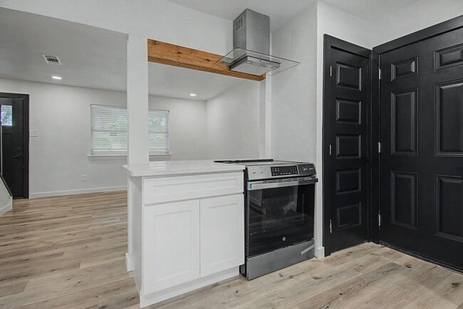 Photo - 4 bedroom 2 bath completely remodeled