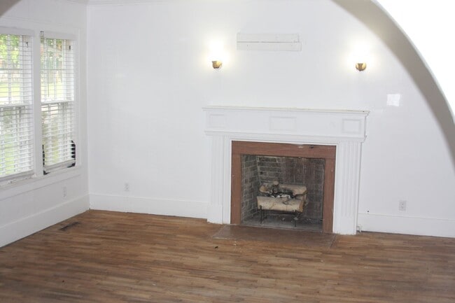 Photo - 722 W Cherry St Unit 722 W Cherry  B