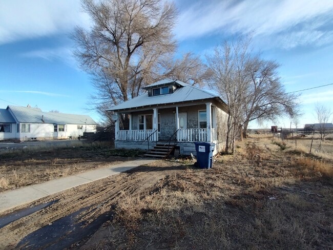 Photo - 20460 N Main St