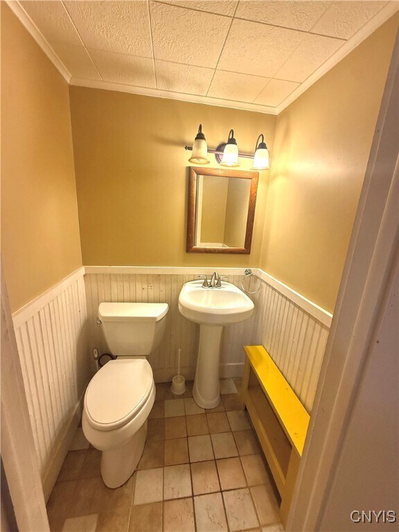 Photo - 222-220 E Seneca Turnpike