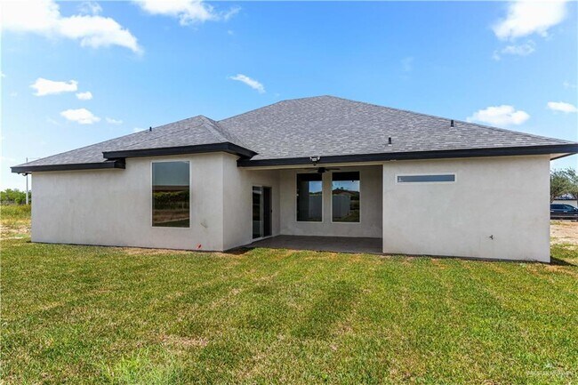 1200 Arechiga Dr