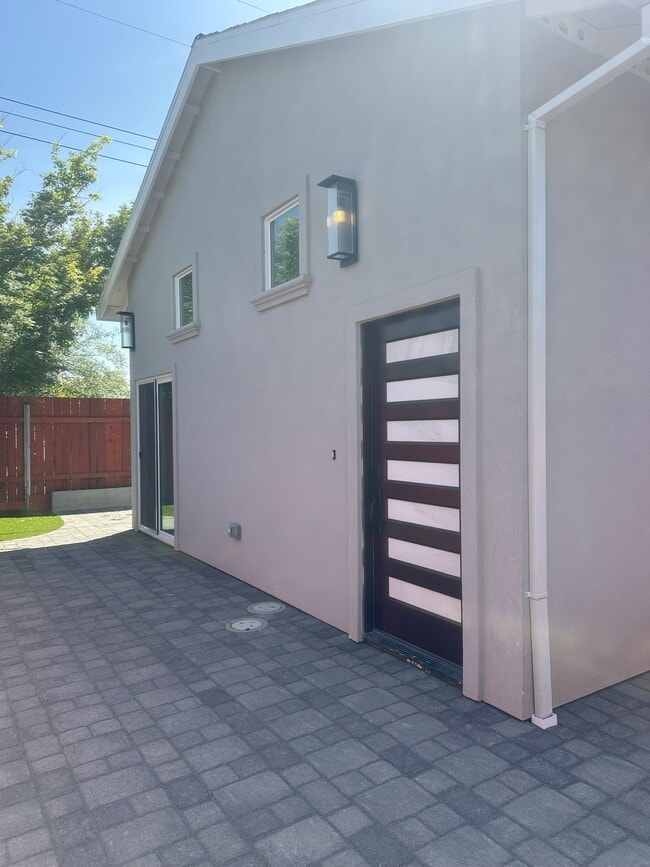 Building Photo - 10630 Campana Way Rental