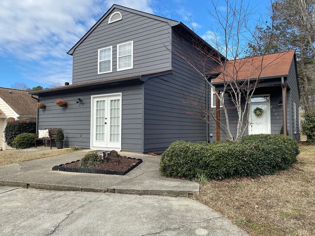 Photo - Room in House on Parkside Dr