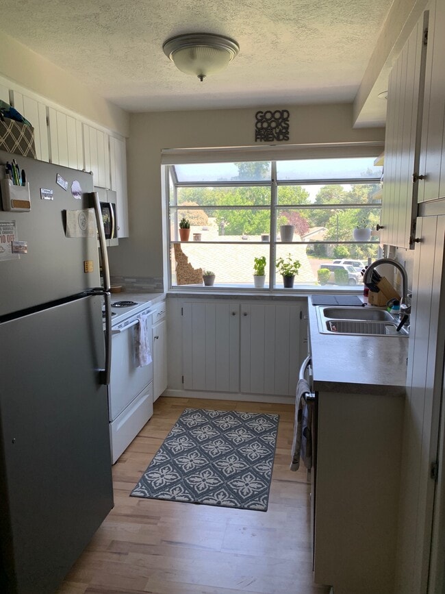 Photo - 3134 S Gekeler Ln Unit 3134
