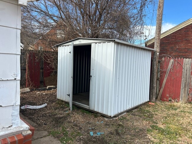 Photo - 5 Bedrooms Near Downtown!