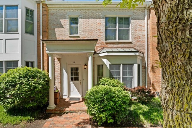 Building Photo - 36 Independence Way