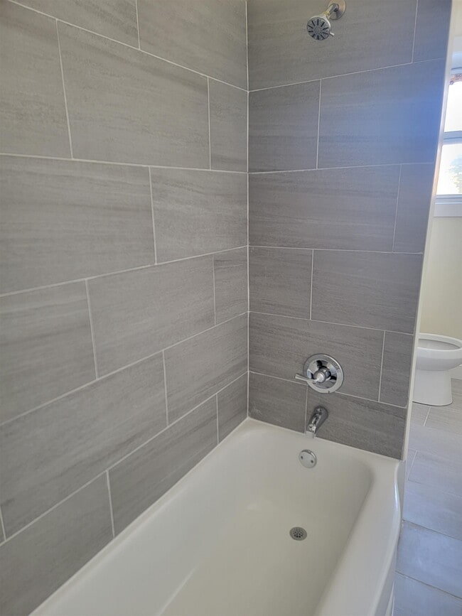 Photo - 100 LINDEN Ave Unit #11