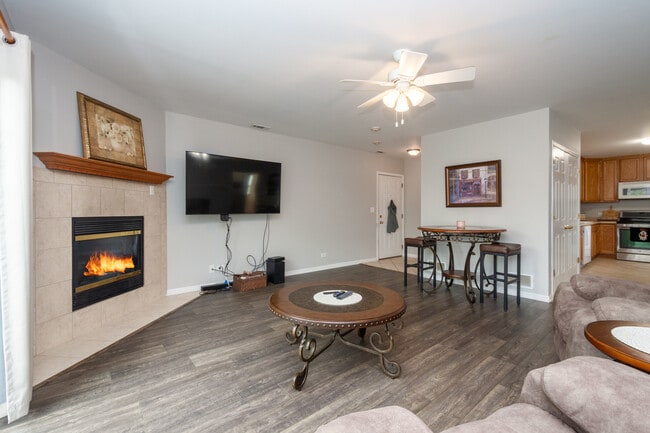 Photo - 532 Lake St Unidad C