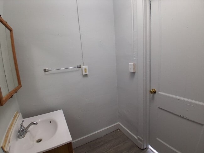 Photo - 425-3C Vermilion-N