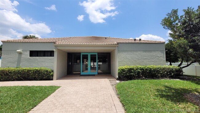 Building Photo - 3100 W Rolling Hills Cir Unit 609