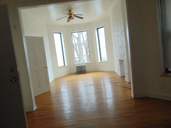 Photo - 5418 S Aberdeen St Unidad 2