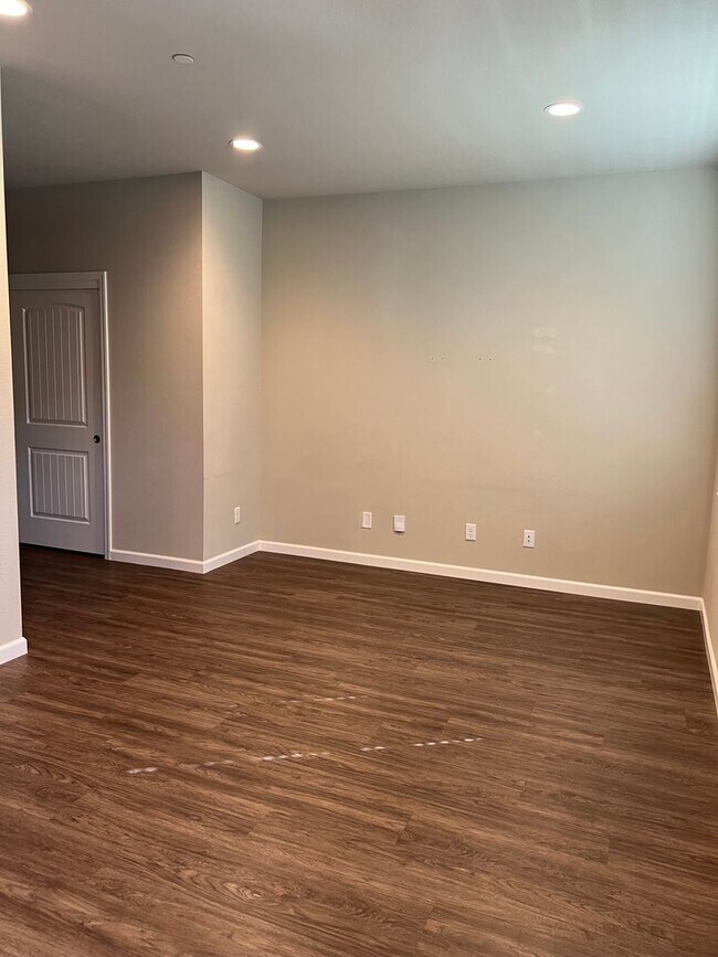 Photo - Park Pointe Unidad #A