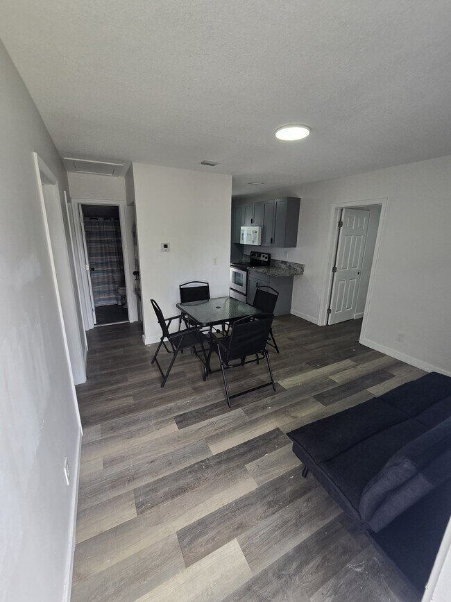 2540 NW 90th St Unidad 1