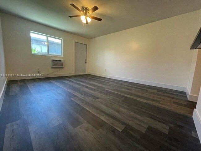 Photo - 1283 NE 109th St Unit 2