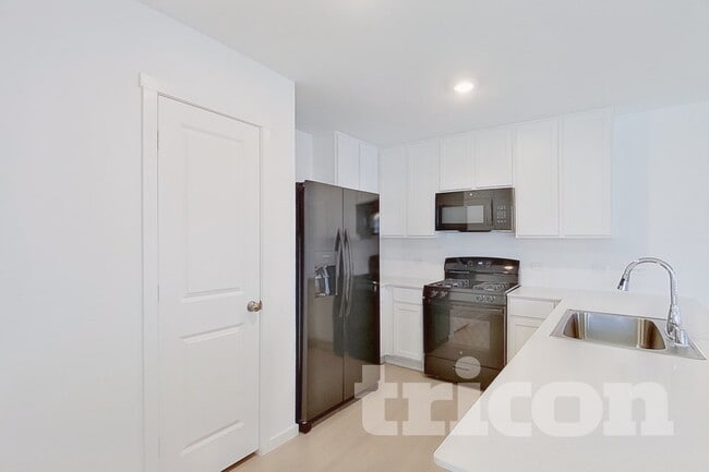 Photo - 2908 Pine St