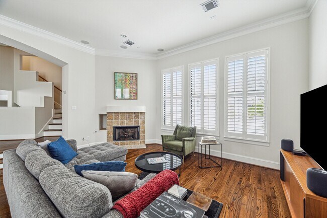 Photo - 1604 Driscoll St