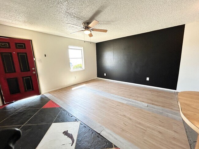 Photo - 4604 Erskine St Unidad A