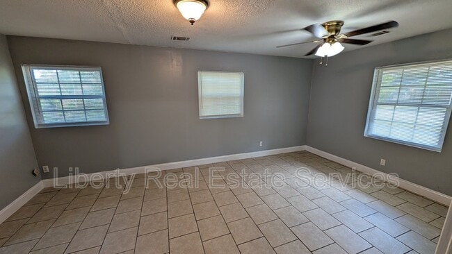 Photo - 507 Franklin St