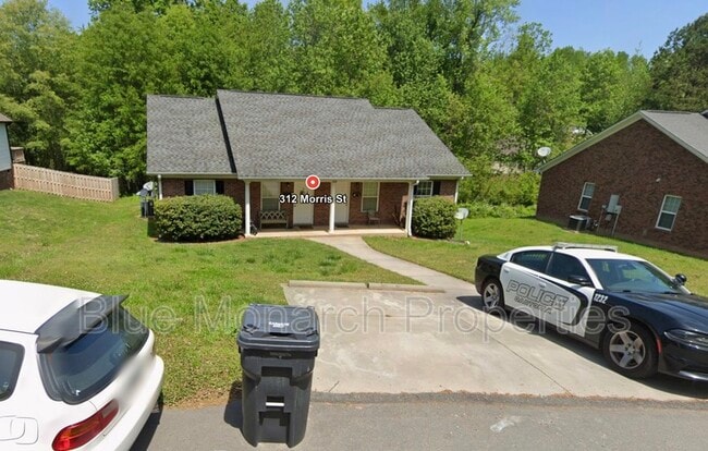 Photo - 312 Morris St