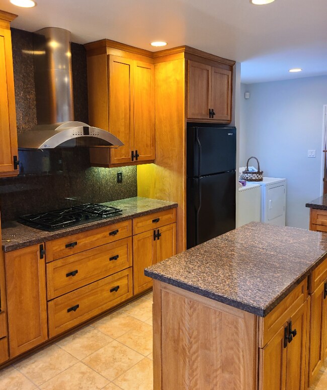 Photo - 617 Sierra St