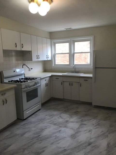 Photo - 9138 Kilpatrick Ave