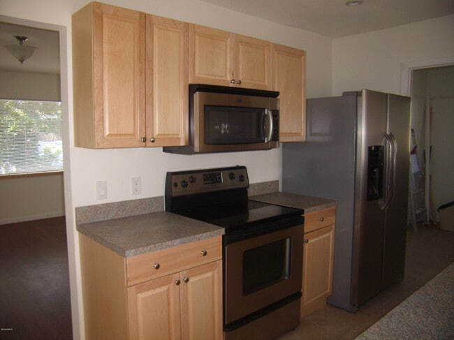 Photo - 1530 Concord Ave