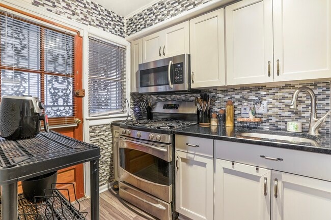 Photo - 229 62nd St NE