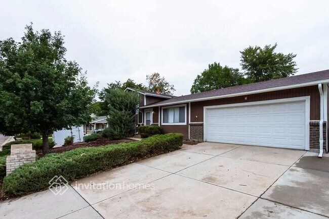 13007 E Florida Dr