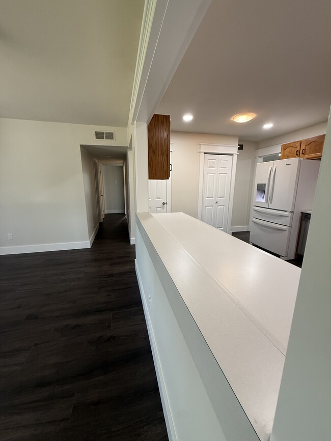 Photo - 705 Saint Paul Ln