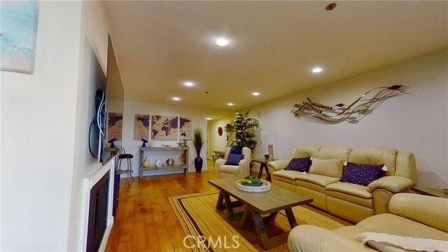 Photo - 230 S Catalina Ave Unidad 107