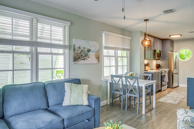 Building Photo - 28 Merganser Ln Unit ID1307038P