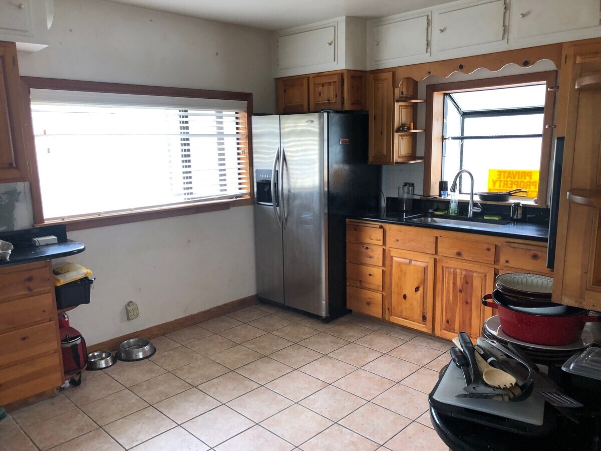 Photo - 867 Florence Ave