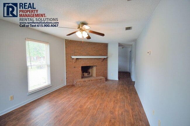 Photo - Great 3 bedroom 2 bath in Murfreesboro! Fenced in back yard!