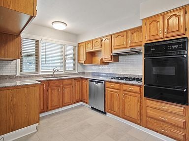 Kitchen - 3612 Page Dr