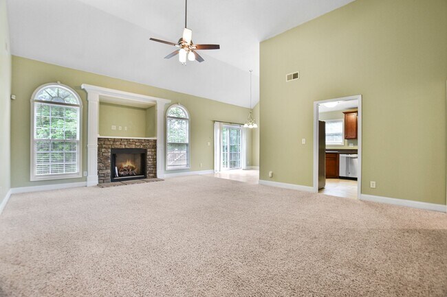 Photo - Dog Friendly Three Bedroom with Bonus!