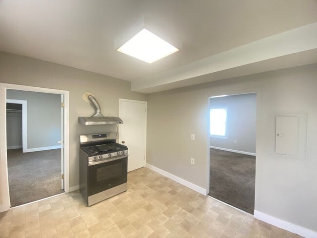 Photo - 7 Commercial St Unidad E