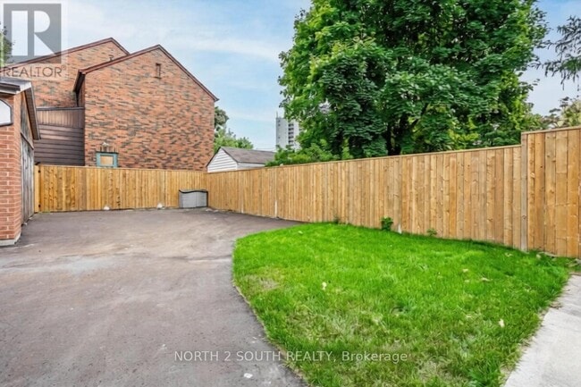 Photo - 9 Glenvalley Dr