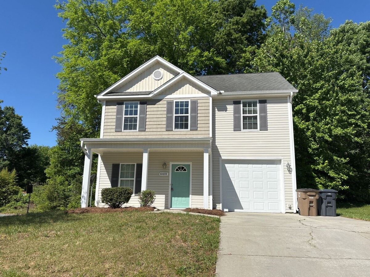 4 Bedroom house in Brightwood area at a great price! - 4 Bedroom house in Brightwood area at a great price!