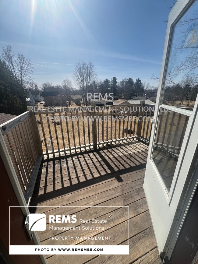 Building Photo - 431-437 Clark St. Unit 431 - Upper