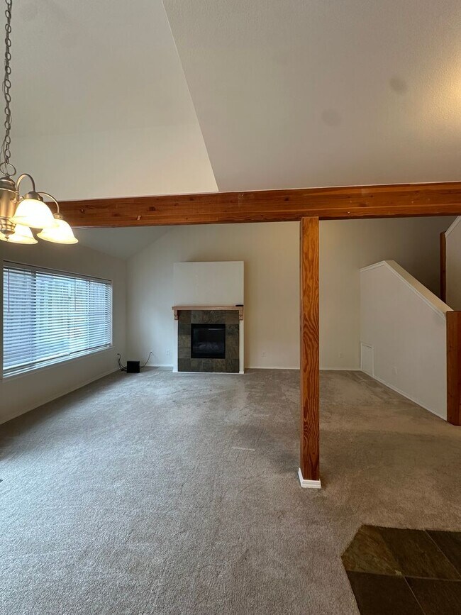 Photo - 25 SW Roosevelt Ave Unit #1